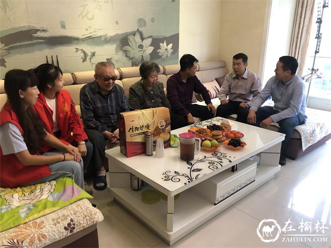 走访慰问老党员