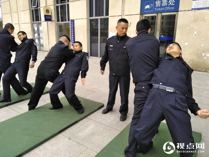 延安铁路公安处甘泉北站派出所苦练实战技能 忠诚献礼国庆