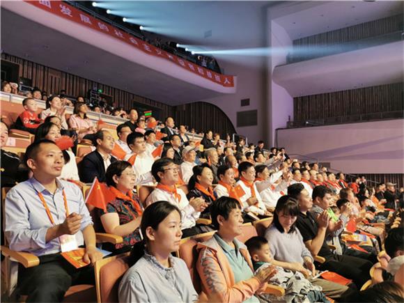 “我和我的祖国”陕西省青少年合唱展演总决赛暨颁奖晚会盛大举行