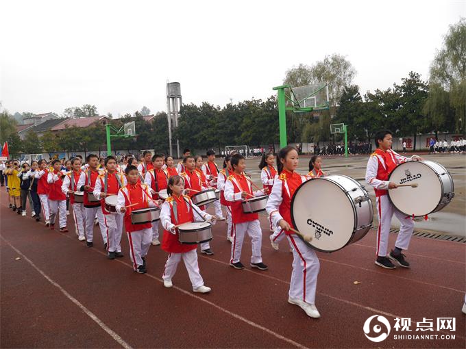 汉中市西乡县隆基中学隆重举行秋季田径运动会