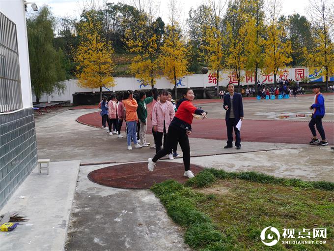汉中市西乡县隆基中学隆重举行秋季田径运动会