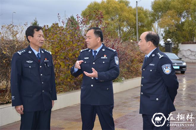 榆林市交警支队长刘仁亮调研指导靖边县公安局交警大队工作