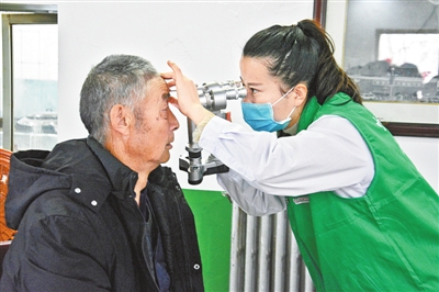 神木市志愿者养老院送暖暖的关心和问候