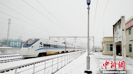 雨雪天气旅客安全至关重要