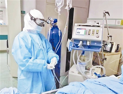 工作中的牛思倩