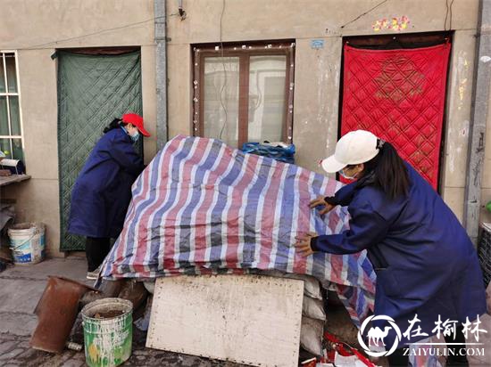 鼓楼街道城隍庙滩社区开展环境卫生整治 助力防疫阻击战