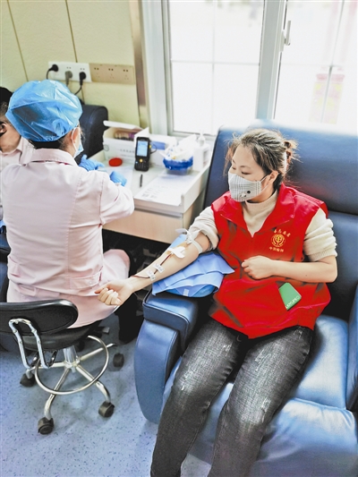 志愿者义务献血