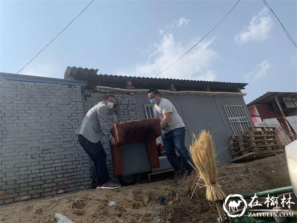 环境整治我先行 党员冲锋显担当