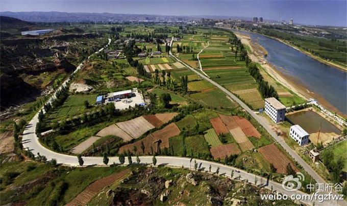 <a href=http://www.zaiyulin.com/txy/wangshuqiang/ target=_blank class=infotextkey>王树强</a>：三月墙头春正浓