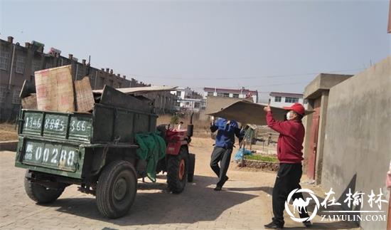 驼峰办兴中路社区深入开展区块化人居环境卫生专项整治活动
