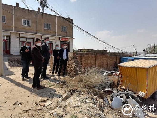 鼓楼街道王主任现场指导社区城乡结合部人居环境整治