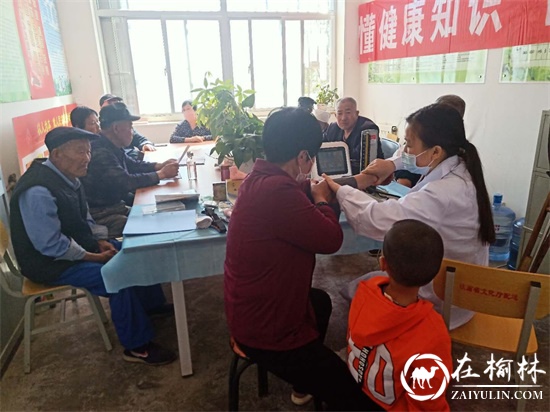 青山办榆龙社区举办“懂健康知识 做健康老人”主题讲座