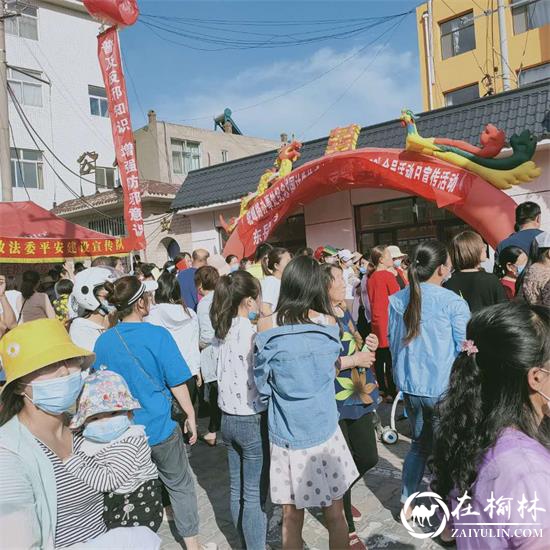 驼峰办东岳路社区开展“5.29”会员活动日宣传活动