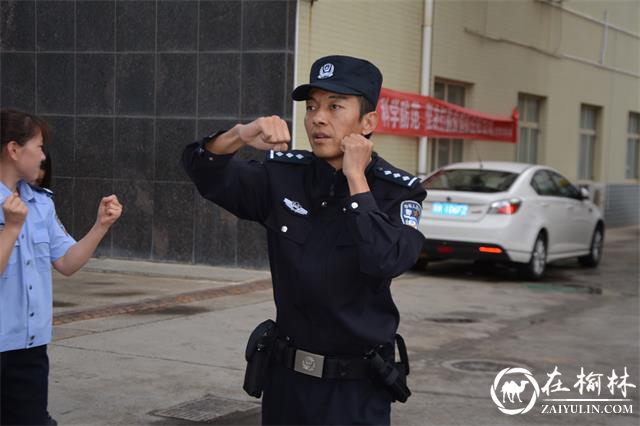 靖边县公安局交警大队组织全体民辅警开展警务实战大练兵活动