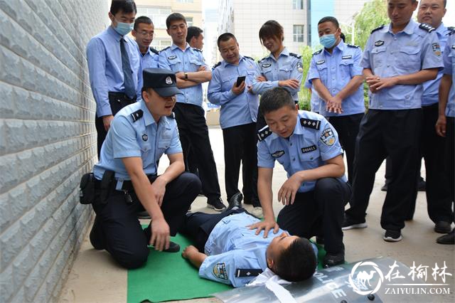 靖边县公安局交警大队组织全体民辅警开展警务实战大练兵活动