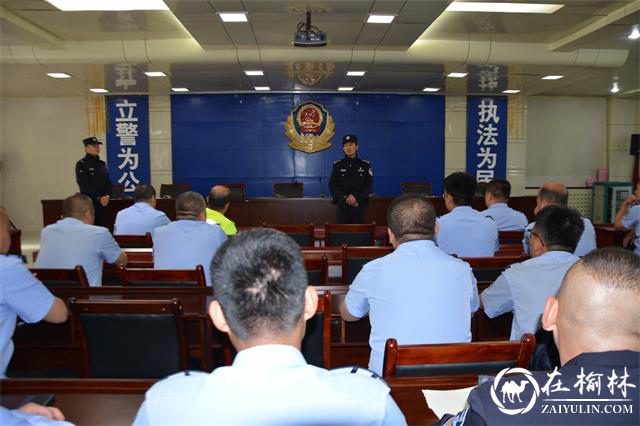 靖边县公安局交警大队组织全体民辅警开展警务实战大练兵活动