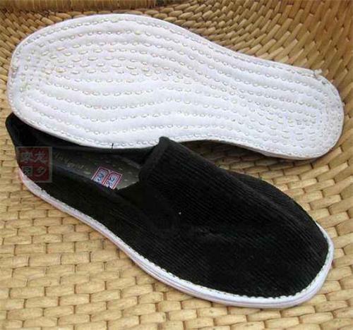 贾彩英：一双老布鞋