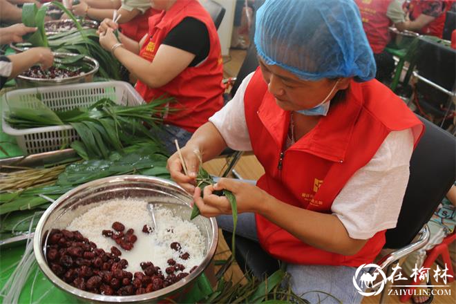 金沙路街道金榆社区：粽香悠悠话端午 共融共治优服务