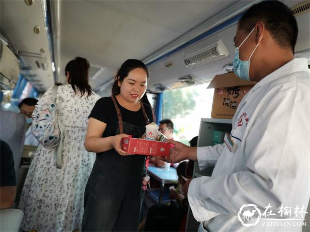 金华路社区开展“爱心接力，传递真情”无偿献血公益活动