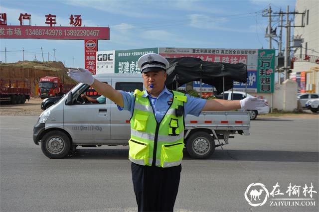 直击高考日，靖边交警情系考生全力护航高考