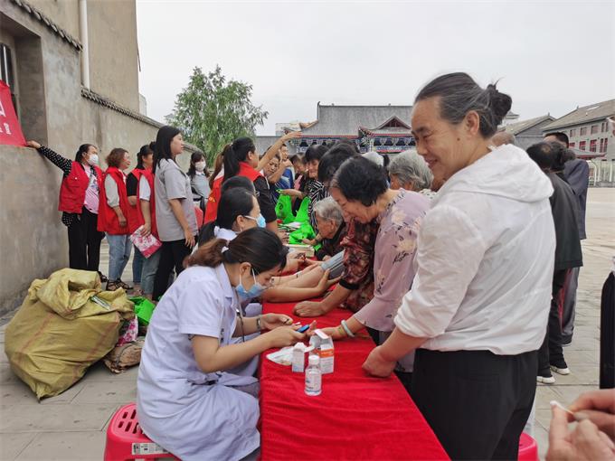 榆阳区新明楼街道免费义诊进社区 便民服务暖人心