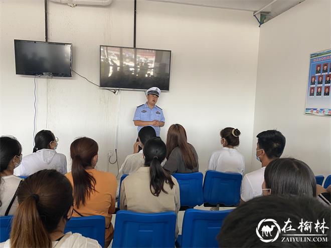 靖边交警文明交通进驾校 严把安全驾驶第一关