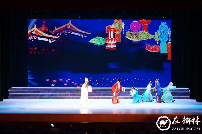 “诗仙”来我家 百姓享盛宴——福利路社区组织居民观看《李白长安行》