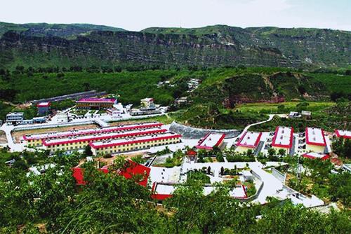 <a href=http://www.zaiyulin.com/txy/wangshuqiang/ target=_blank class=infotextkey>王树强</a>:《府谷碛塄农业园区赋》