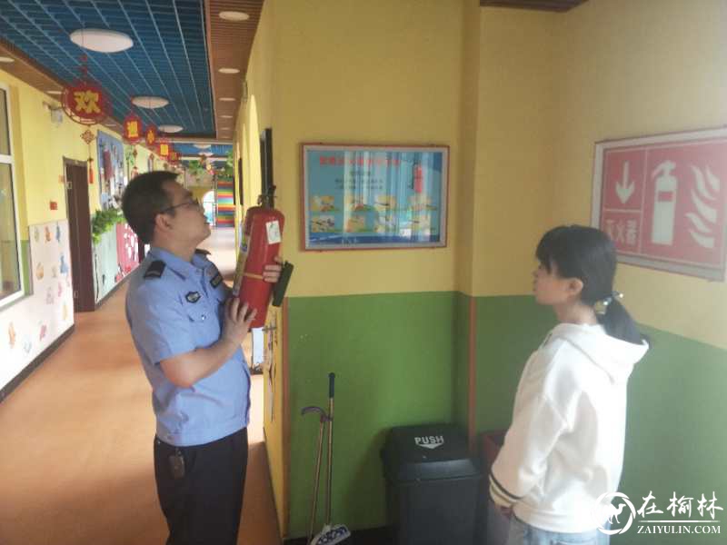 开学季！绥德公安筑牢校园安全防护网