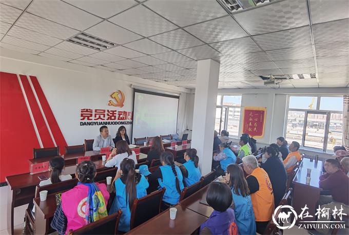 驼峰办桃源路社区：志愿服务变积分，时间银行兑兑碰