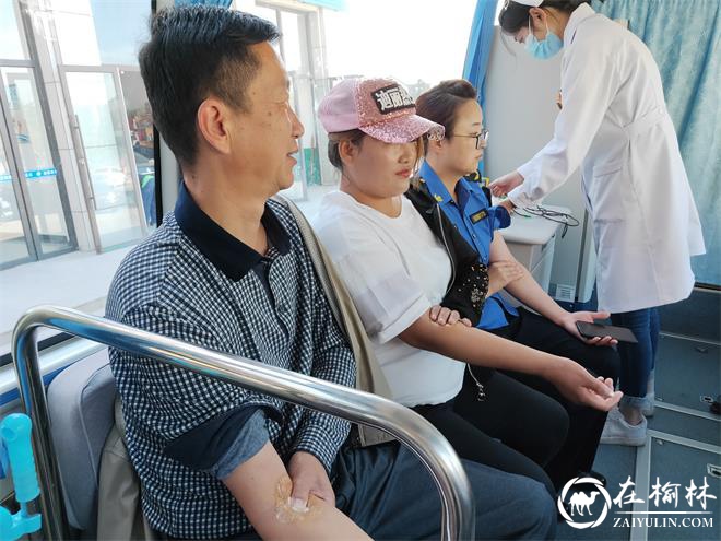 金沙路街道钟阳社区：爱心接力，无偿献血 80余人献血12400毫升