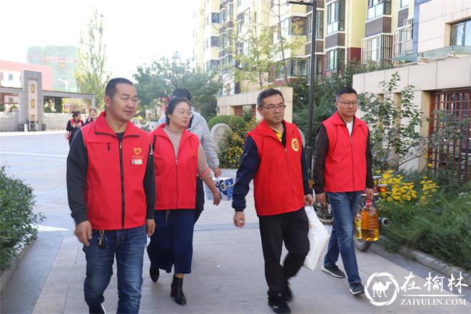 沙河路街道阳光城社区中秋慰问送真情 浓浓关怀暖人心