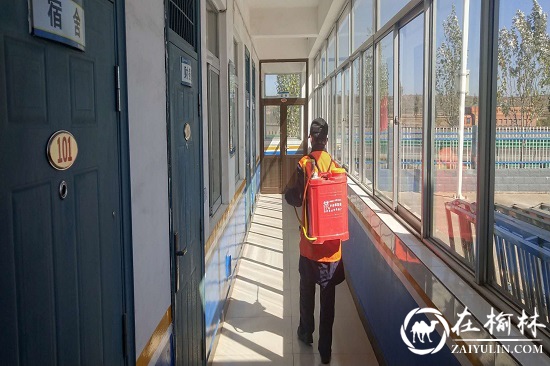 神木市碾房峁治超站持续做好常态化疫情防控工作