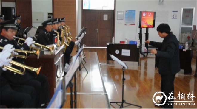 黑龙江海林市公安局退休老干部乐团开展首场汇报演出
