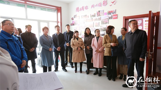 省政府评估督导组到驼峰路街道妇女就业创业服务中心调研指导