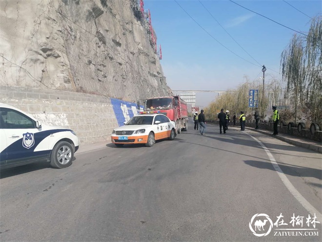 榆林公路局古城滩超限检测站加大沿黄观光路超限车辆整治力度