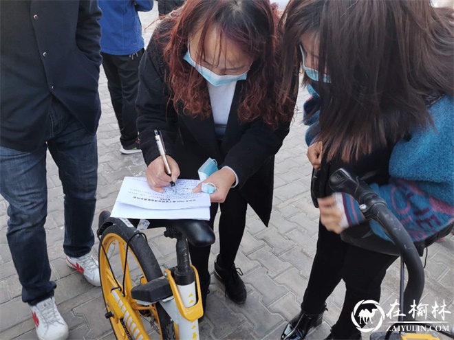 崇文办芹涧路社区开展“燃气安全系万家，安全使用莫违规”宣传活动