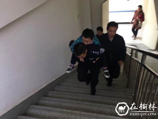 六岁儿童突发高烧抽搐 绥德民警火速送医救治获赞