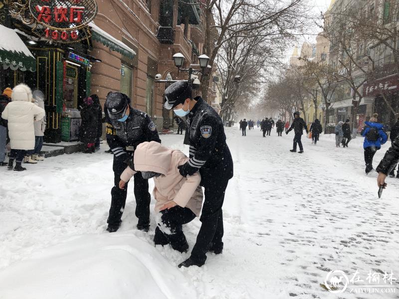 多警联动，浴“雪”奋战！冰城公安全力抗击暴雪保民安