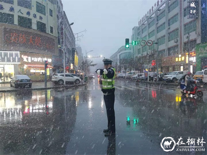 风雪中，靖边交警温暖了这座城！
