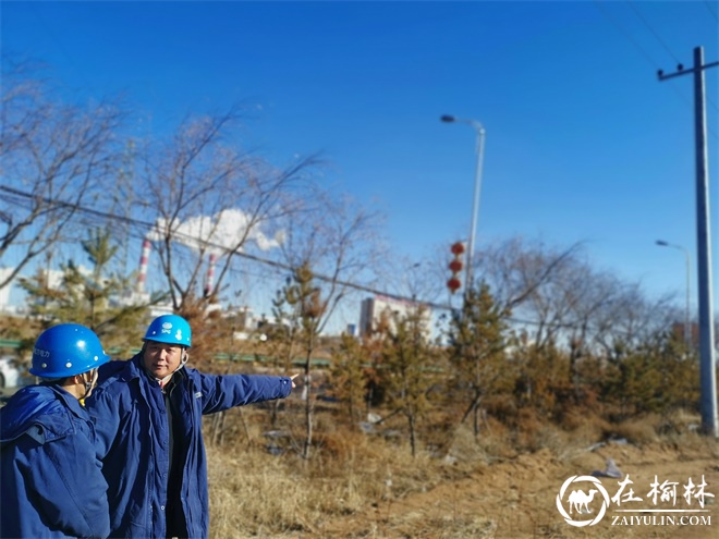 金鸡滩供电所：踏雪巡线在一线 迎峰度冬保供电