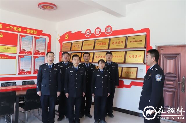 绥德铁警开展系列活动献礼首届“中国人民警察节”  