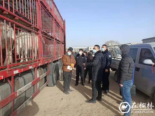 靖边公安联合多部门对生鲜肉市场进行专项检查