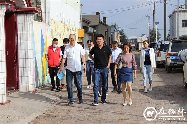 崇文路街道芹涧路社区“双考双评双报到”工作纪实