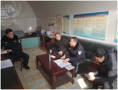 绥德公安新警故事：调解群众矛盾，多聊几次，聊多了矛盾就化解了……