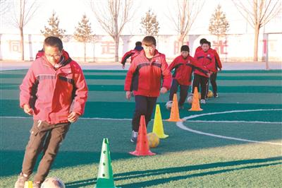 托举童年“多彩梦” 定边搭建成长“大舞台”