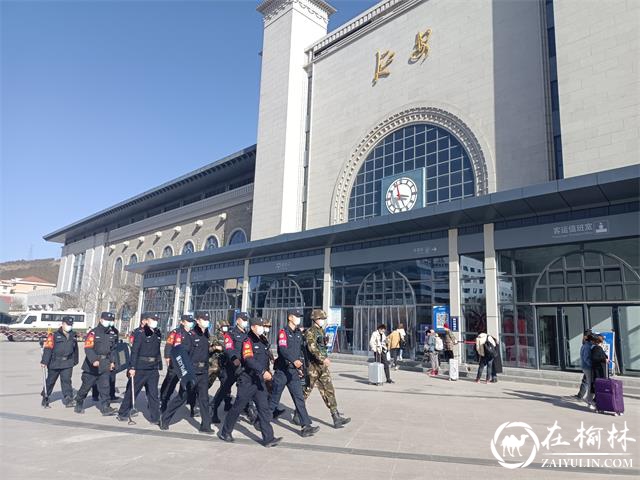 七旬老人险晕倒，延安铁警急救助