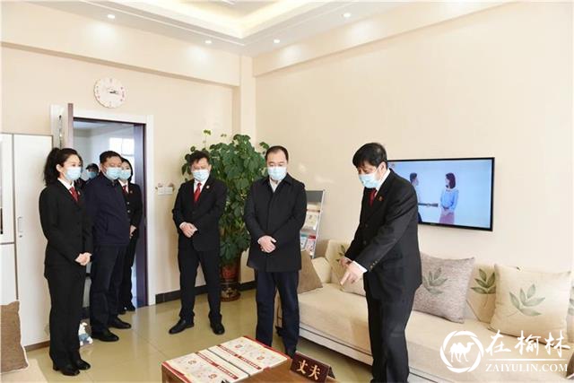 黑龙江省齐齐哈尔市委常委、政法委书记郭晓锋到龙沙法院调研