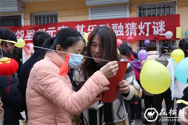 驼峰路街道办东岳路社区：和谐邻里闹元宵,其乐融融猜灯谜