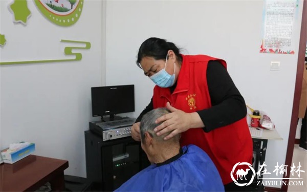 榆林市2021年“践行雷锋精神 增辉文明榆林”学雷锋志愿服务启动仪式隆重举行